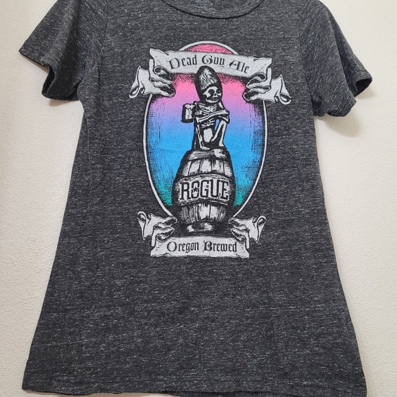 Rogue Brewery Dead Guy Ale Top - Picture 3 of 7